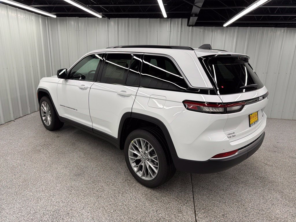 New 2027 Jeep Grand Cherokee Limited AWD/4WD image 4