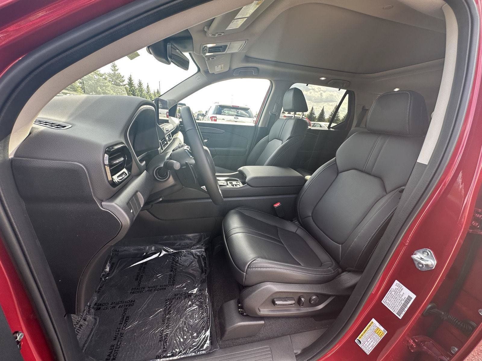 New 2026 Honda Pilot Touring image 12
