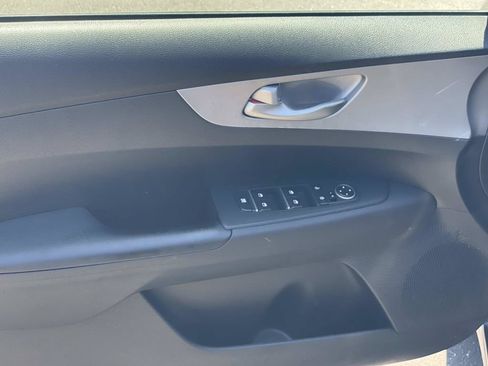 Used 2023 Kia Forte LXS FWD image 16