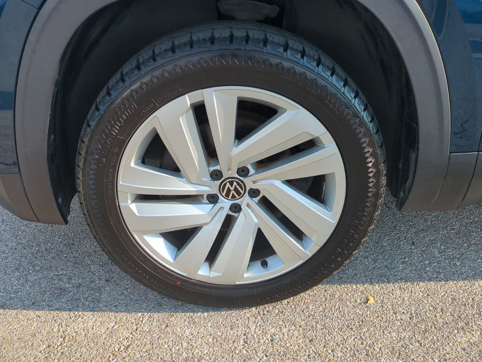 Used 2021 Volkswagen Atlas SEL AWD/4WD image 33