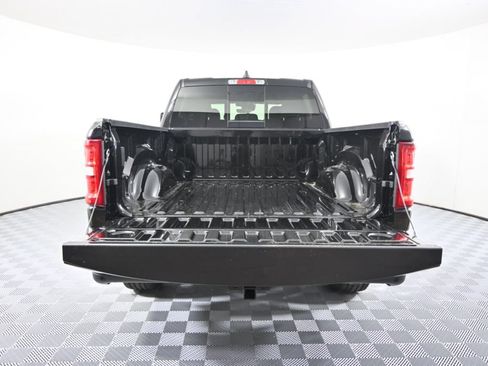 Used 2025 RAM 1500 Big Horn AWD/4WD image 6