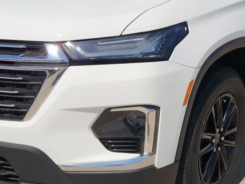 Used 2023 Chevrolet Traverse LT AWD/4WD image 9