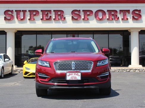 Used 2019 Lincoln MKC Select w/ Select Plus Package FWD image 3