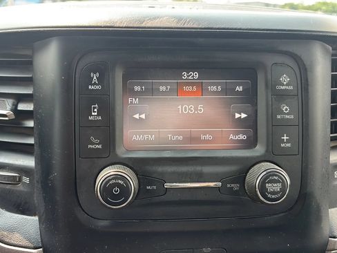 Used 2024 RAM 2500 Tradesman w/ Chrome Appearance Group AWD/4WD image 25