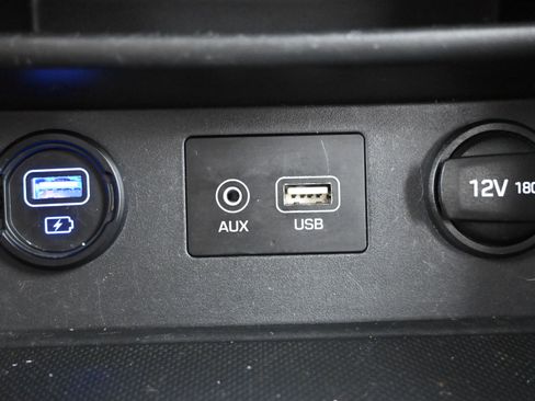 Used 2020 Hyundai Kona SE image 18