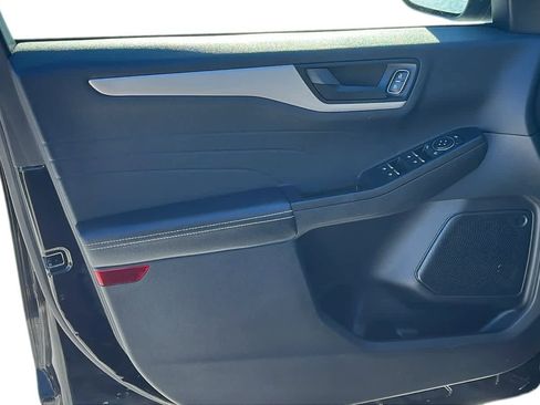 Used 2022 Ford Escape SE w/ Convenience Package image 9