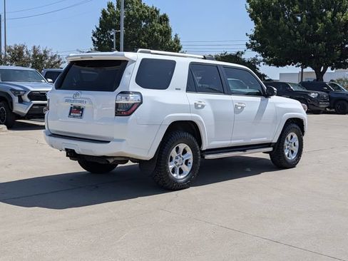 Used 2023 Toyota 4Runner SR5 Premium w/ Moonroof Package AWD/4WD image 6