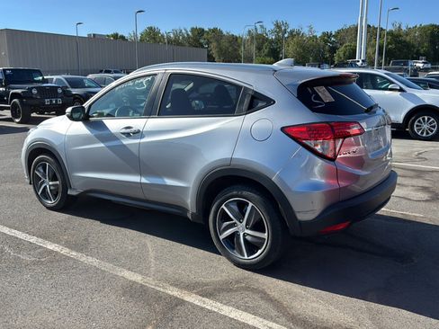 Used 2022 Honda HR-V EX image 3