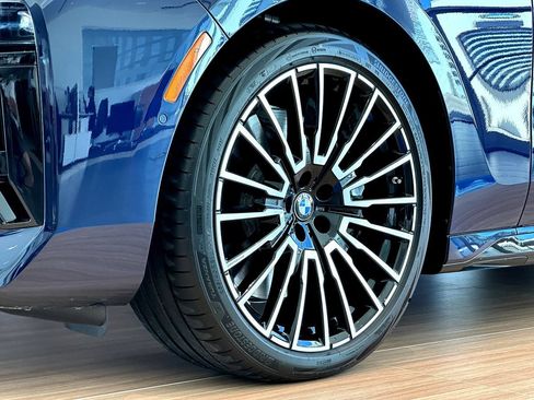 New 2026 BMW 740i xDrive w/ Executive Package AWD/4WD image 2