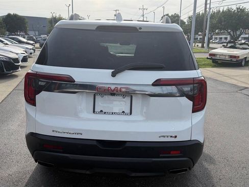 Used 2023 GMC Acadia AT4 w/ Technology Package AWD/4WD image 4