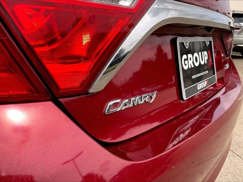 Used 2015 Toyota Camry XLE FWD image 29