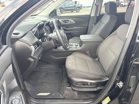Used 2020 Chevrolet Traverse LT FWD image 13