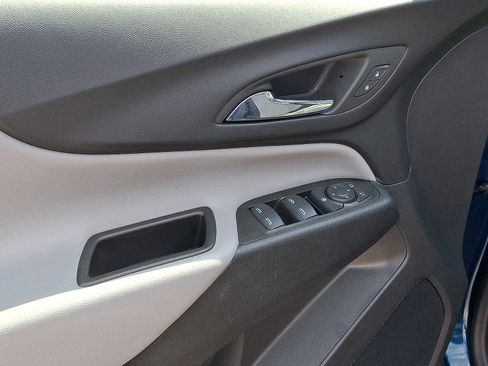Used 2023 Chevrolet Equinox LS w/ LPO, Floor Liner Package AWD/4WD image 12