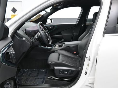 Used 2025 BMW X3 xDrive30i image 11