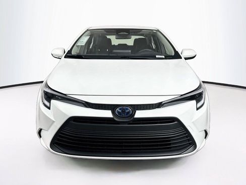 Used 2024 Toyota Corolla LE FWD image 8