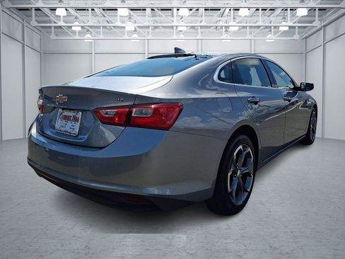 Used 2024 Chevrolet Malibu LT FWD image 9
