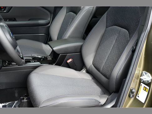 Certified 2026 Subaru Forester Premium AWD/4WD image 14