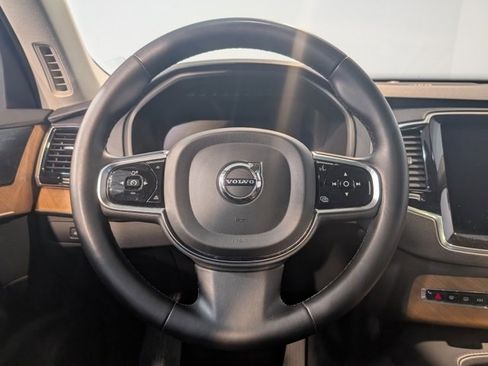 Used 2024 Volvo XC90 B6 Plus w/ Protection Package Premier image 17