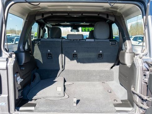 Used 2024 Jeep Wrangler Unlimited w/ Convenience Group image 10