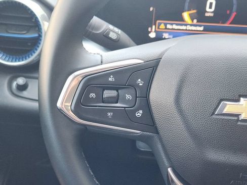 Used 2026 Chevrolet Trax LT w/ LT Convenience Package FWD image 27