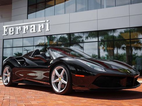 Certified 2018 Ferrari 488 Spider Base image 25