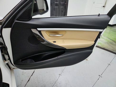 Used 2018 BMW 330i Sedan RWD image 27