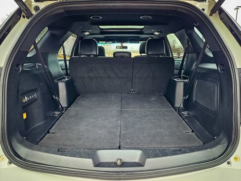 Used 2016 Ford Explorer Sport w/ Equipment Group 401A image 38