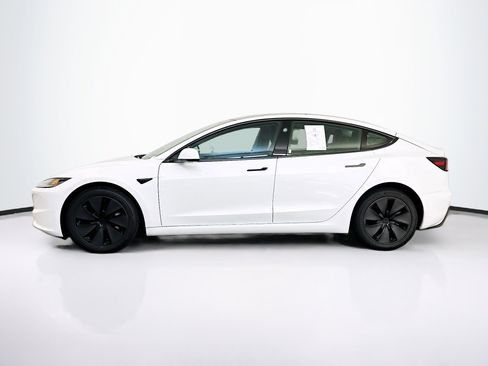 Used 2025 Tesla Model 3 Long Range image 4