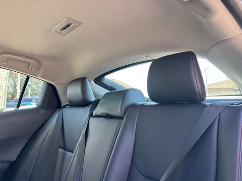 New 2026 Toyota Prius Plug-In Hybrid image 30