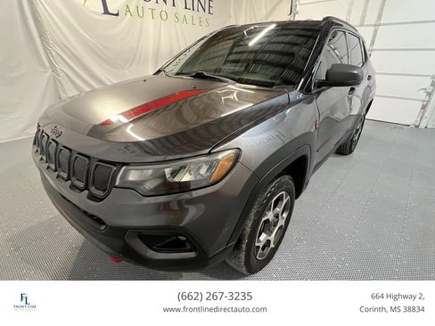 Used 2022 Jeep Compass Trailhawk AWD/4WD image 3