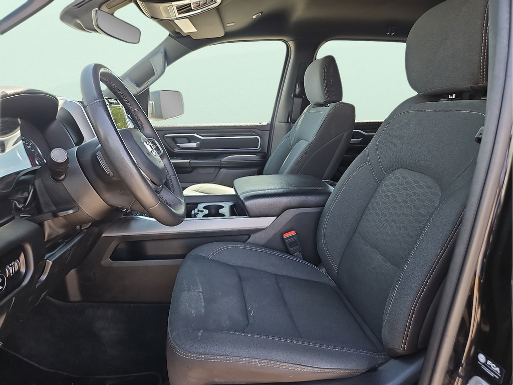 Used 2025 RAM 1500 Big Horn AWD/4WD image 13