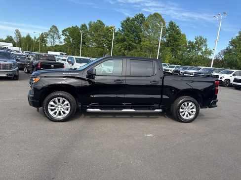 Used 2026 Chevrolet Silverado 1500 Custom image 2