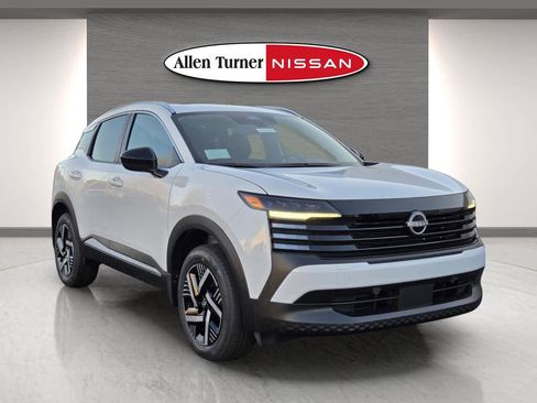 New 2026 Nissan Kicks SV w/ SV Premium Package image 1