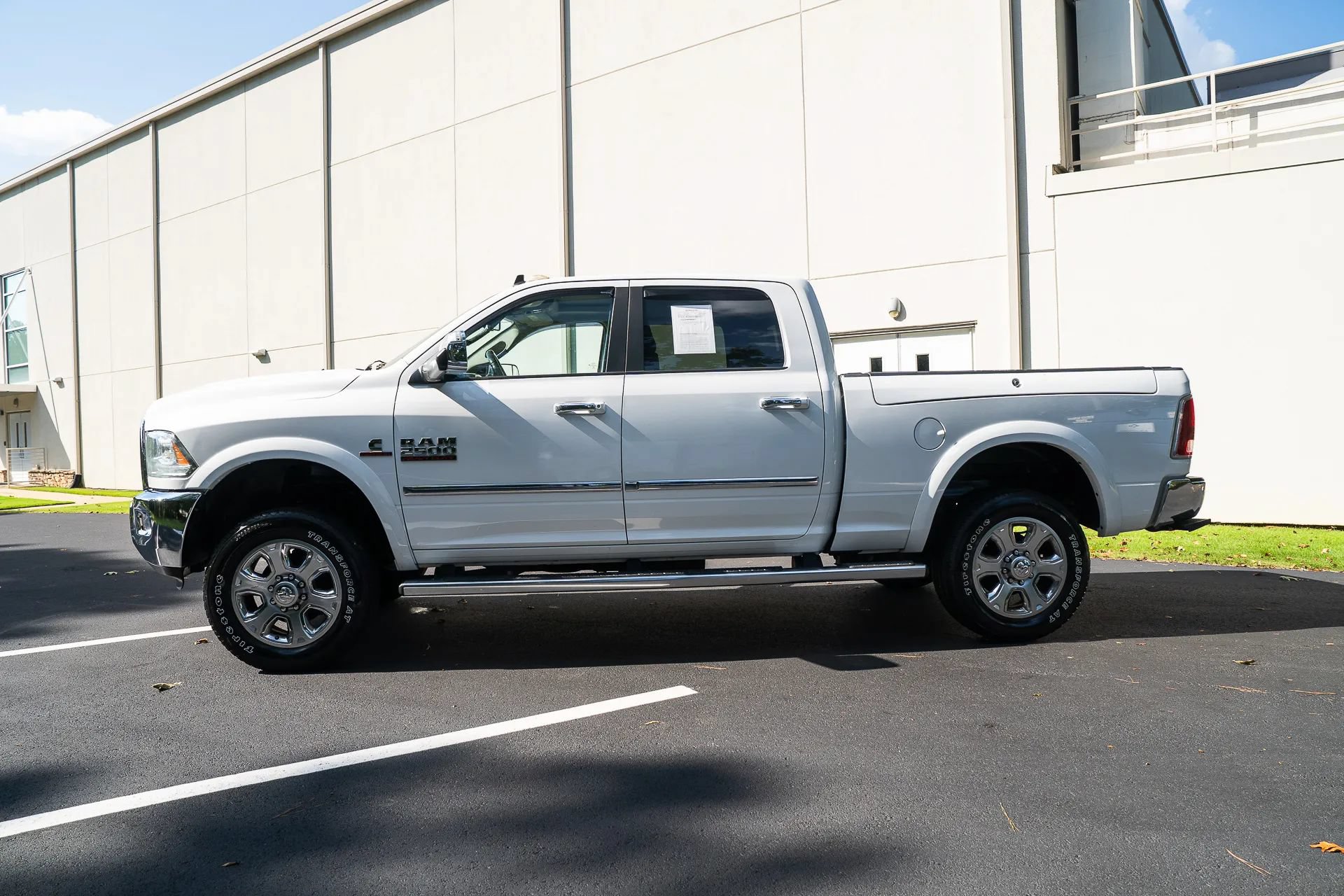 Used 2015 RAM 2500 Limited AWD/4WD image 4