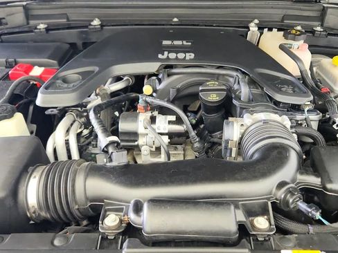 Used 2021 Jeep Wrangler Unlimited Sport image 16