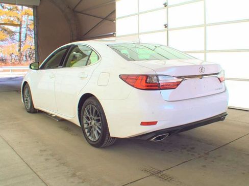 Used 2018 Lexus ES 350 w/ Premier Package image 4