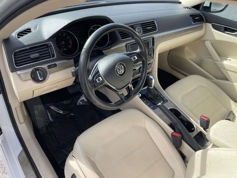 Used 2017 Volkswagen Passat 1.8T SE image 15