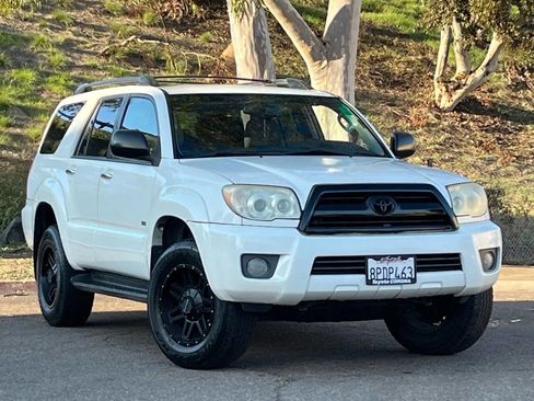 Used 2009 Toyota 4Runner Sport image 1
