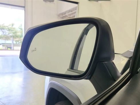 Used 2024 Toyota RAV4 XLE FWD image 28