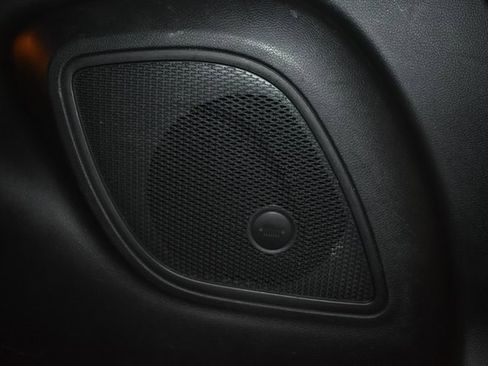 Used 2022 Jeep Compass Latitude w/ Sun and Sound Group image 38