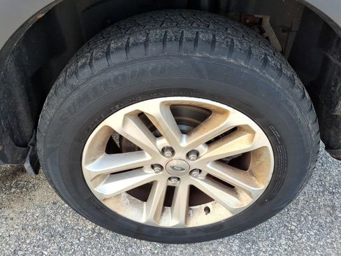 Used 2011 Ford Explorer XLT w/ 202A Rapid Spec Order Code image 14