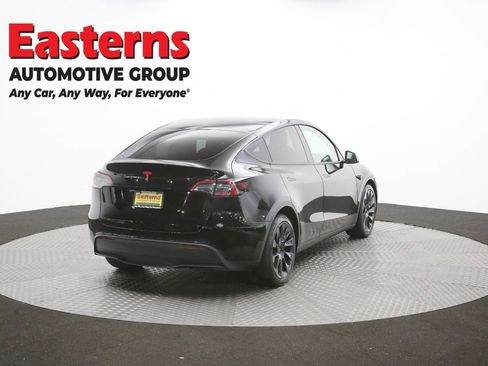 Used 2022 Tesla Model Y Long Range AWD/4WD image 33