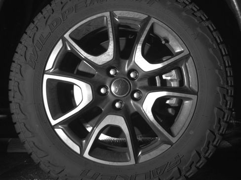 Used 2025 Jeep Compass Trailhawk AWD/4WD image 13