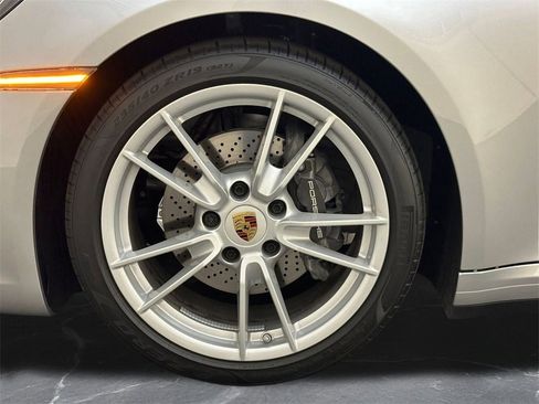 Used 2024 Porsche 911 Carrera image 33