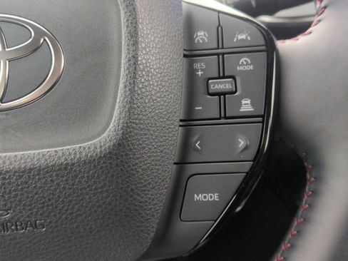 Certified 2025 Toyota Prius Plug-In Hybrid image 18