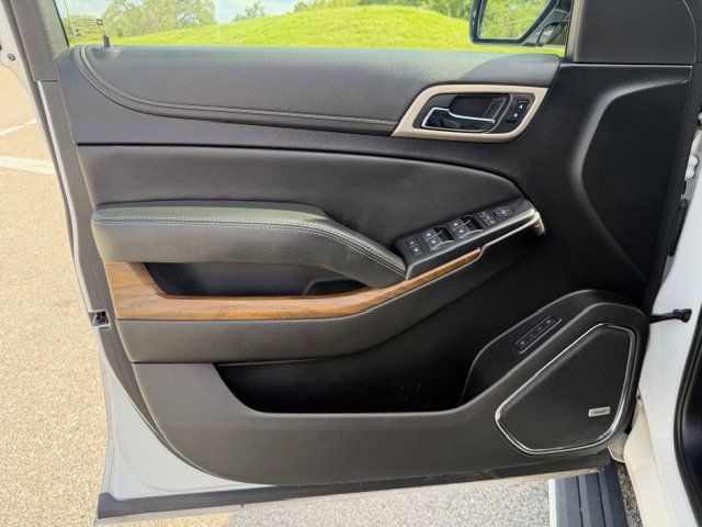 Used 2020 GMC Yukon XL Denali w/ Denali Ultimate Package RWD image 10