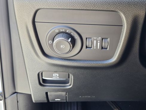 New 2025 Jeep Grand Cherokee L Summit image 18