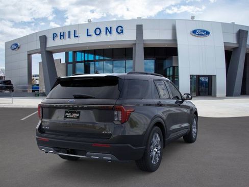 New 2026 Ford Explorer Active w/ Active Comfort Package image 8