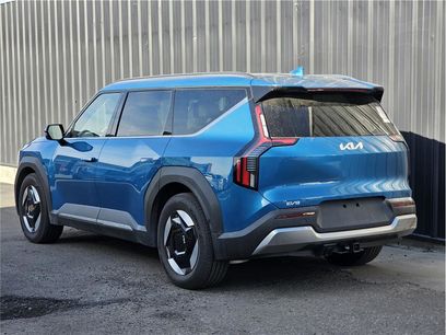Used 2024 Kia EV9 Wind