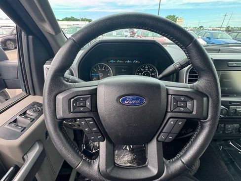 Used 2015 Ford F150 XLT w/ Equipment Group 302A Luxury AWD/4WD image 8